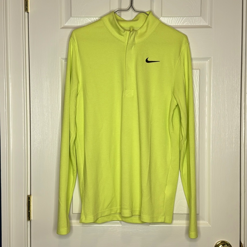 Nike Men’s Long Sleeve 1/4 zip top